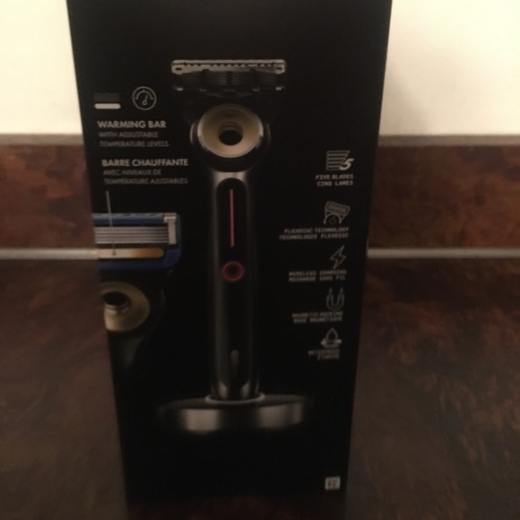 Gillette labs razor - Picture 2 of 3